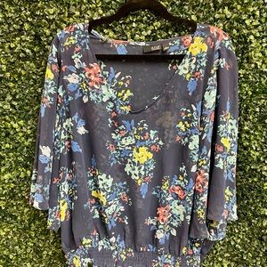 a.n.a Sheer Floral Blouse Size Large